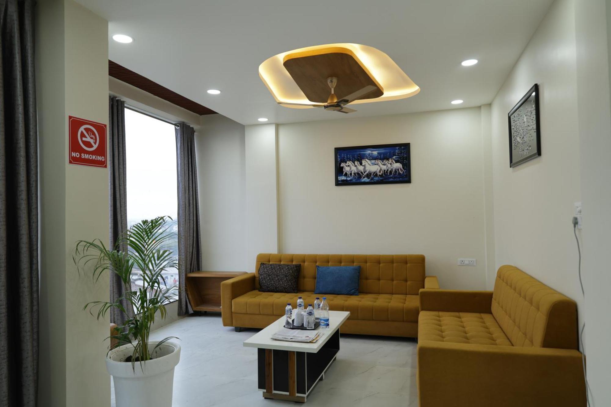 Hotel The Prime Land Hoshangabad ภายนอก รูปภาพ