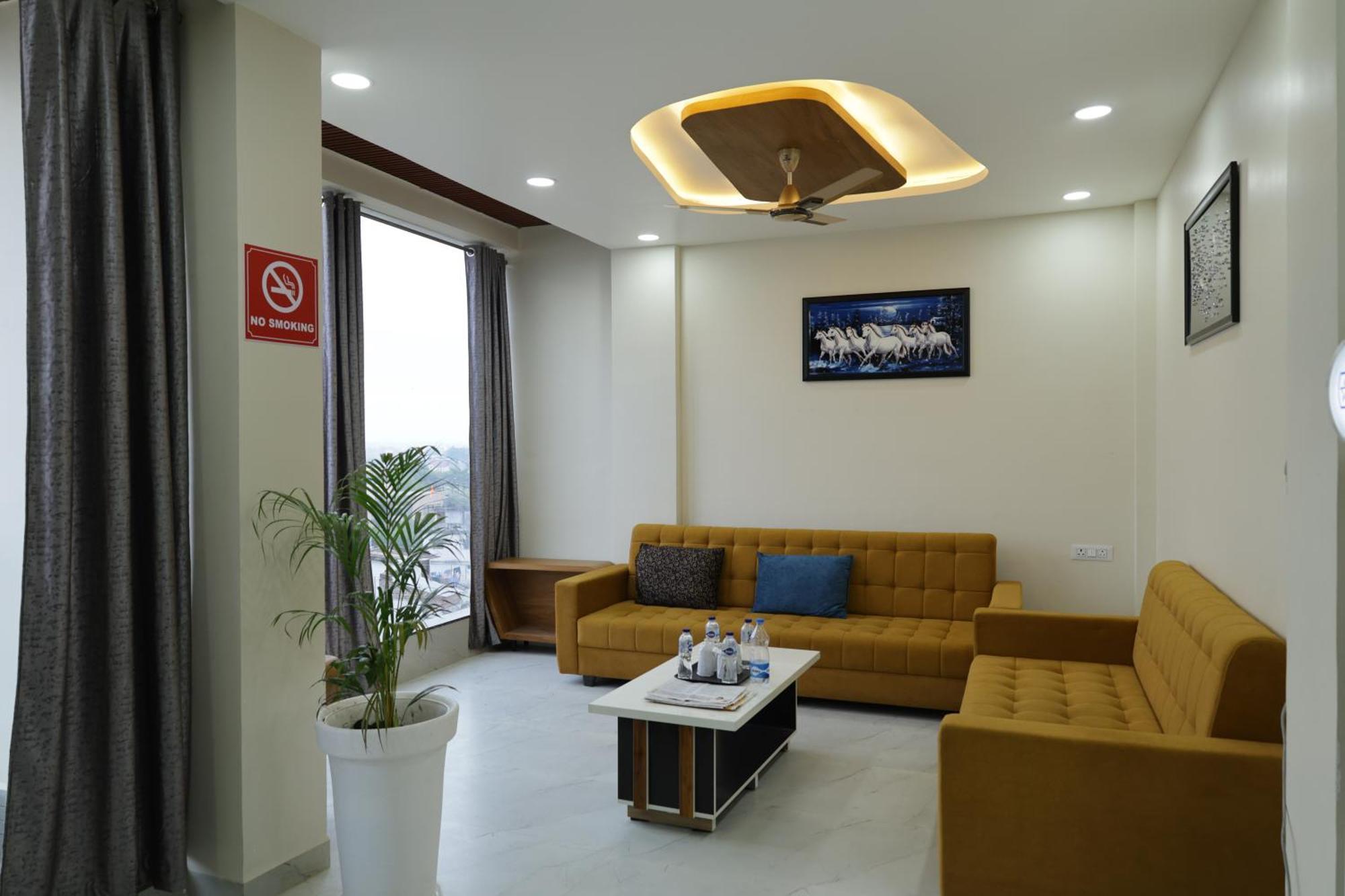 Hotel The Prime Land Hoshangabad ภายนอก รูปภาพ